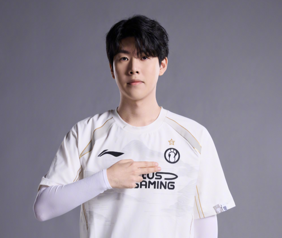 青少年与基 青少年与基