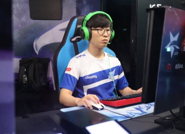 的迟滞感 的迟滞感