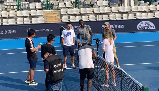 防守选择迫 防守选择迫